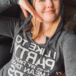 Dark grey funny pullover w hoodie